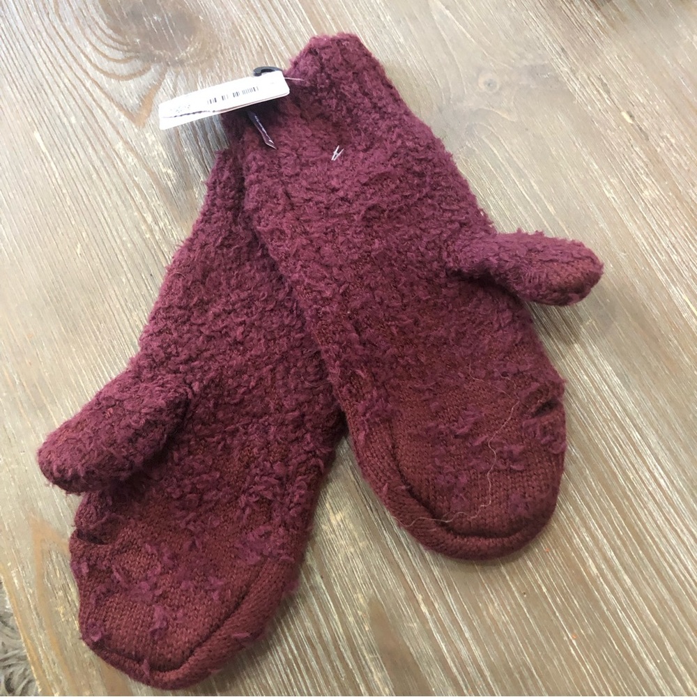 NWT $70 Lululemon Ombré Knit Textured Mittens